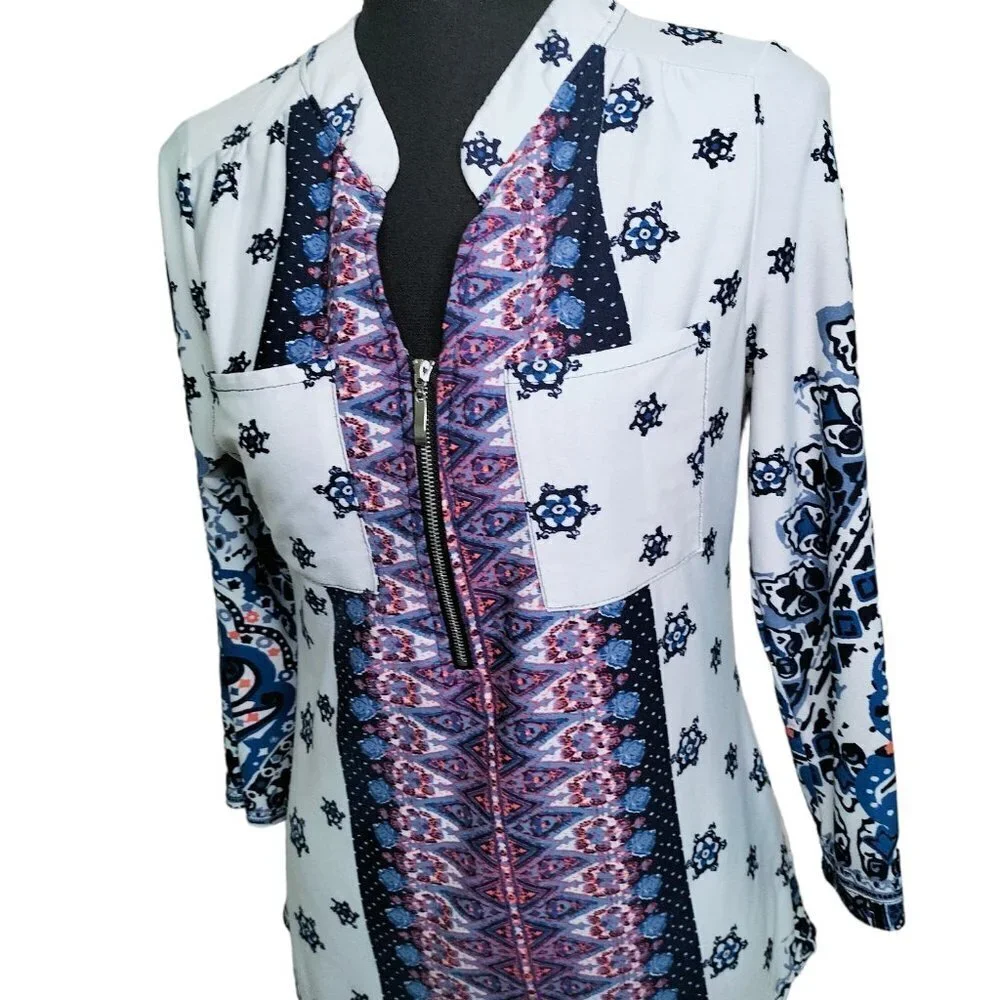 (309) Carolyn Taylor Zipper Front Multicolor Printed Blouse Size L